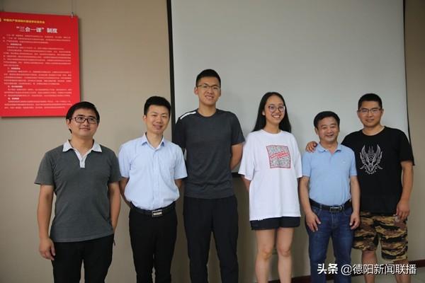 讓青春作證 綻放別樣精彩——德陽(yáng)外國(guó)語(yǔ)學(xué)校2019年優(yōu)秀畢業(yè)生黃詩(shī)瑤唐子力訪(fǎng)談