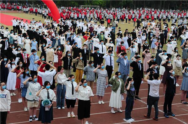 德外學(xué)子成人禮：今天起，我把責(zé)任扛在肩上