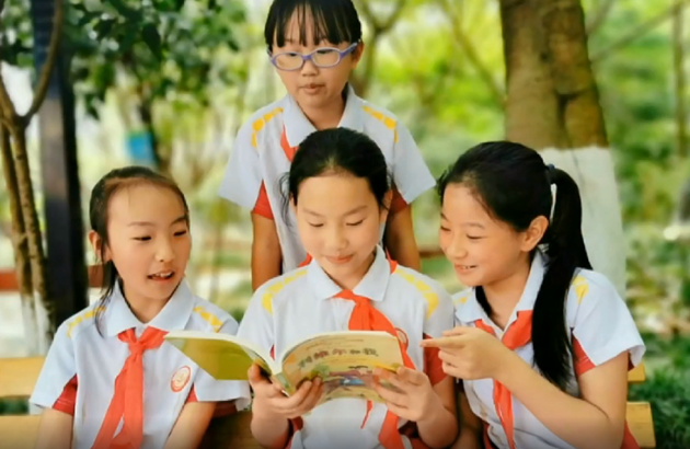 書(shū)香滿(mǎn)校園 智慧潤(rùn)童心——德陽(yáng)外國(guó)語(yǔ)小學(xué)第十五屆讀書(shū)節(jié)開(kāi)幕啦！