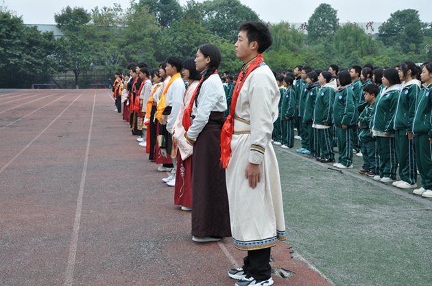 誦讀中華傳統(tǒng)國學(xué)經(jīng)典，踐行“五個(gè)學(xué)會三個(gè)規(guī)范”2.jpg